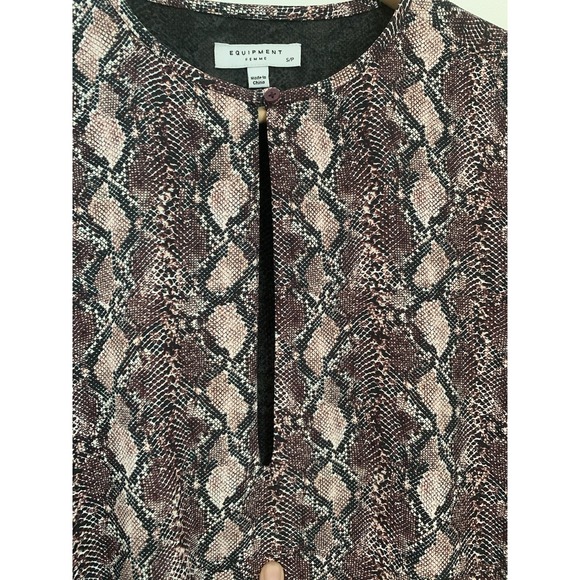 Equipment Bonnie Shift Dress Sz S Snake Skin Print Keyhole Neckline Long Sleeve - Picture 6 of 10